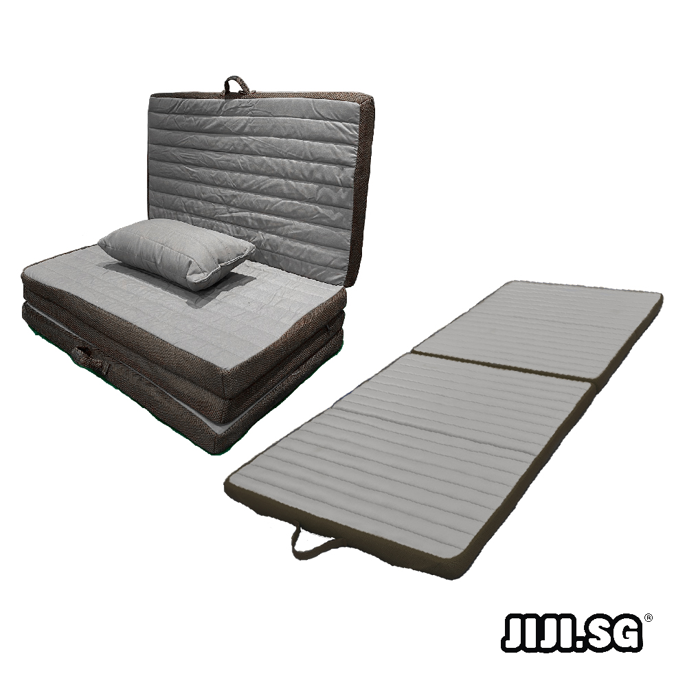 (JIJI.SG) OKEMIA Foldable Mattress / 4 Fold / Compact / Medium Soft / Kids / JT