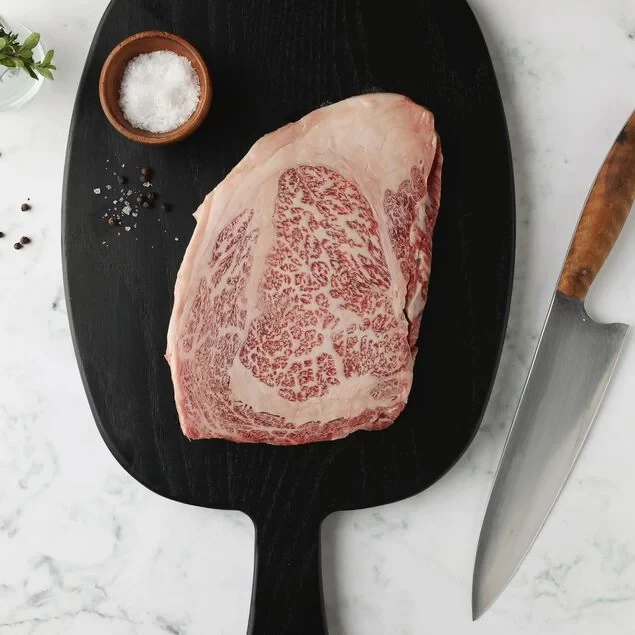 Japanese Wagyu Beef Boneless Ribeye Steak, A5 Grade（frozen: 1 Steak (minimum 14.5 oz )）
