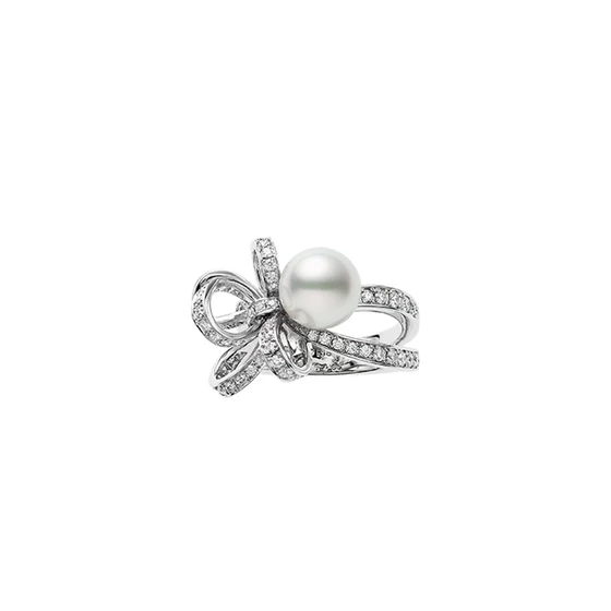 Jeux de Rubans Akoya Cultured Pearl and Diamond Ring - 18K WG