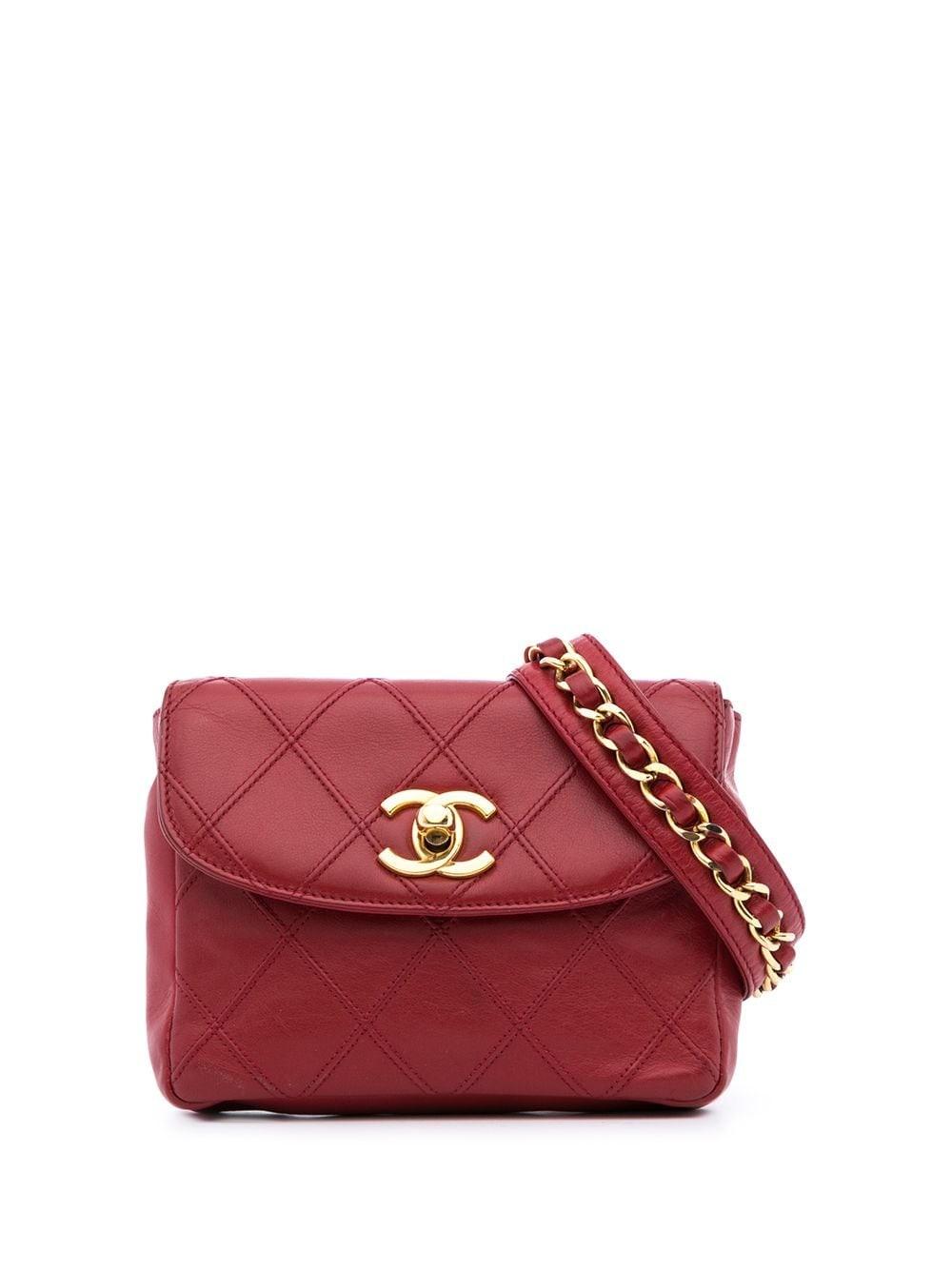 CHANEL Pre-Owned. CC diamond quilted waist bag.