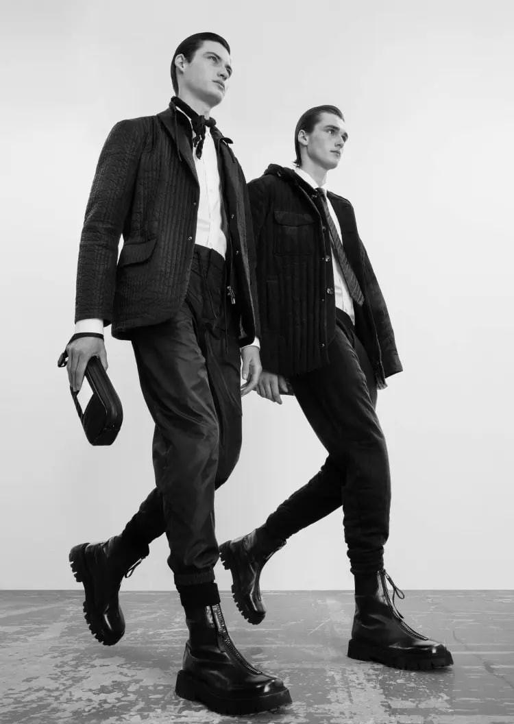 Detachable padded inner suit